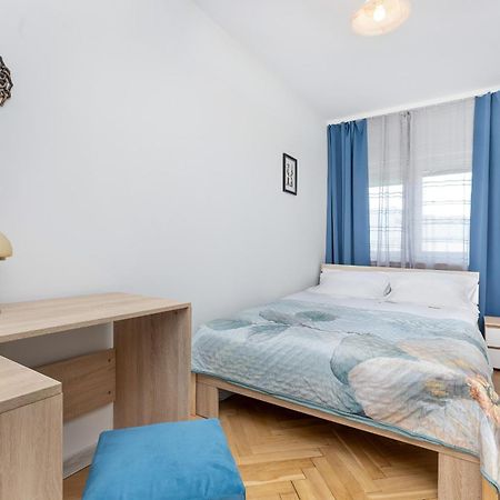 Cozy And Comfortable Wola Apartment By Noclegi Renters Varsavia Esterno foto