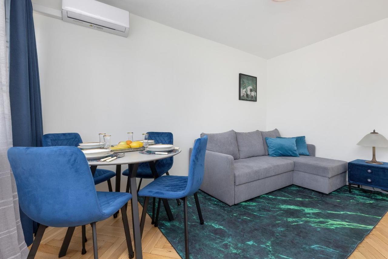 Cozy And Comfortable Wola Apartment By Noclegi Renters Varsavia Esterno foto