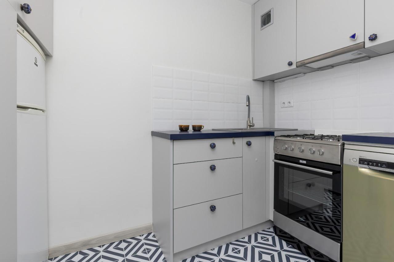 Cozy And Comfortable Wola Apartment By Noclegi Renters Varsavia Esterno foto